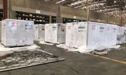 Primeiras doses da vacina contra a dengue no SUS chegam ao Brasil