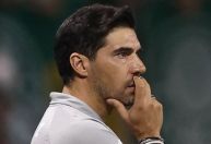 Palmeiras chega ao fim de "super agosto" com duas eliminações e mistério de Abel