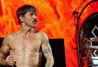 Autobiografia do vocalista do Red Hot Chilli Peppers vai virar filme