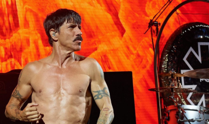 Autobiografia do vocalista do Red Hot Chili Peppers vai virar filme