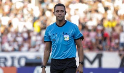 Árbitro elogiado por Abel Ferreira entra no quadro da Fifa