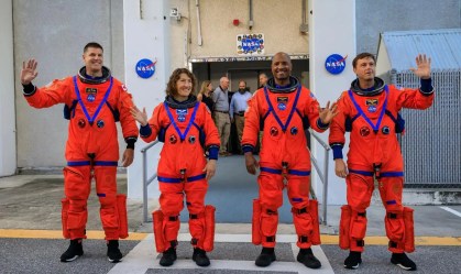 Nasa adia missão e planeja próxima viagem à Lua em 2025