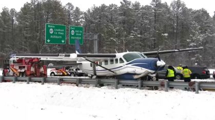 Avião de pequeno porte faz pouso de emergência no Estados Unidos