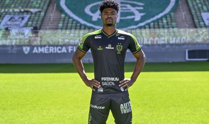 Clube da Série B estuda contratar Eduardo Bauermann, suspenso por escândalo de apostas