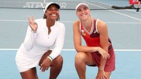 Bia Haddad e Taylor Townsend eliminaram a russa Alexandra Panova e a americana Alycia Parks na estreia em Adelaide