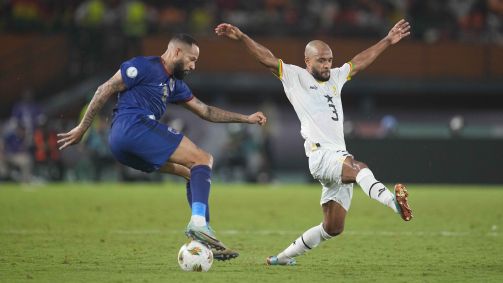Cabo Verde (azul), de Bebé, se classificou às oitavas de final