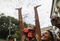 A folia está chegando: veja dicas para curtir o Carnaval com saúde