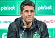 São Paulo acerta com o técnico Thiago Carpini