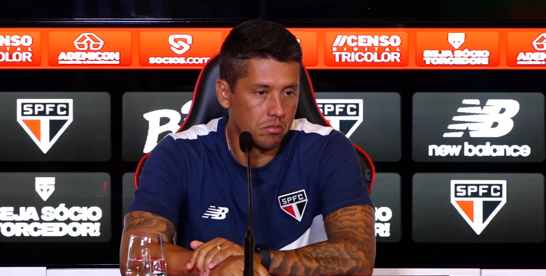 Thiago Carpini em apresentação no São Paulo