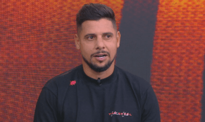 Cicinho foi um dos convidados do Domingol