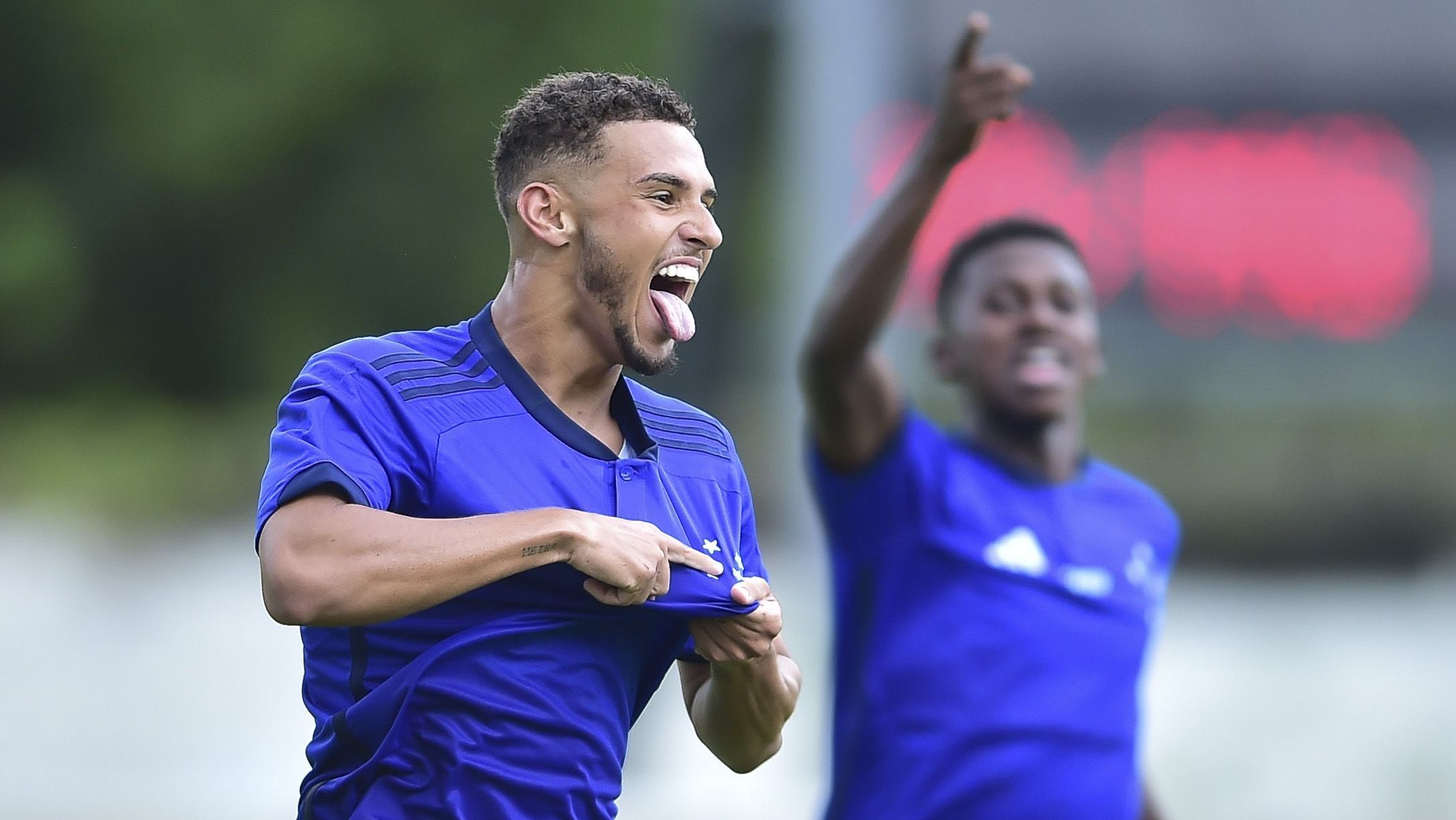 Gui Meira comemora gol do Cruzeiro
