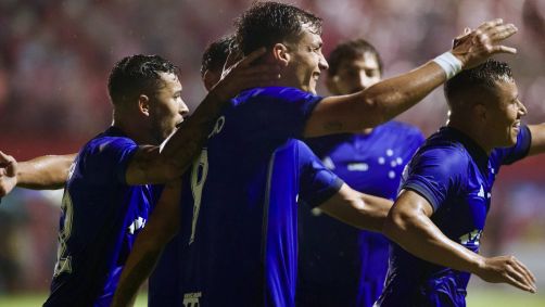 Dinenno é o novo atacante do São Paulo