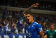 Cruzeiro oficializa contratação de Lucas Romero, que assina até o fim de 2025