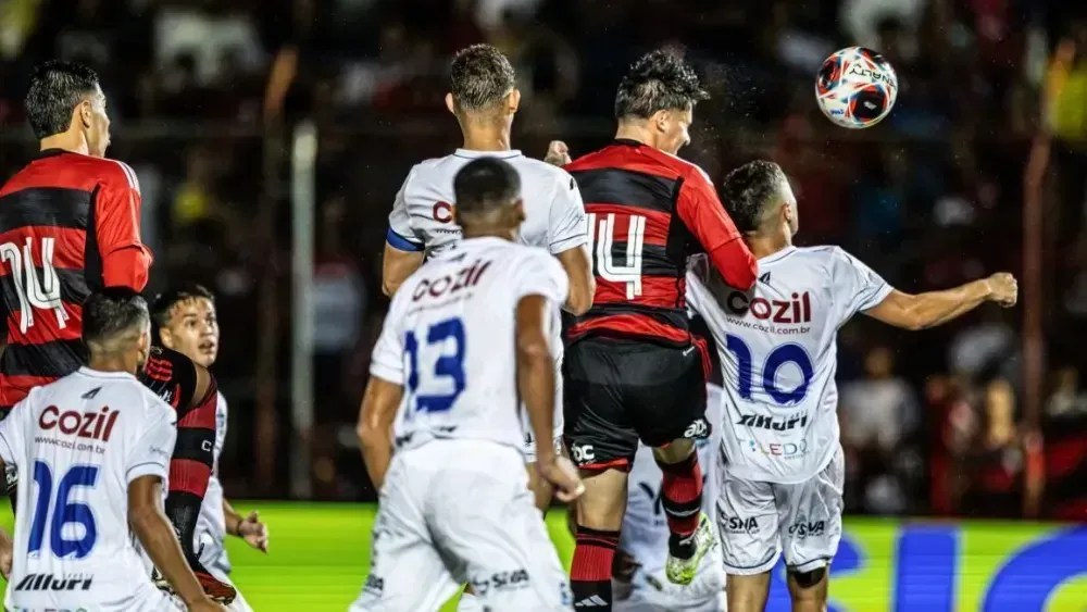 Flamengo e Aster-SP se enfrentaram pelas quartas de final da Copinha nesta sexta-feira (19)