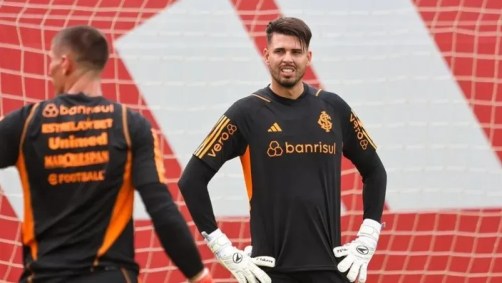 Goleiro sofreu lesão ainda durante o primeiro tempo da vitória sobre o Avenida