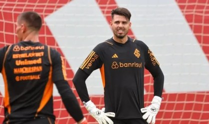 Goleiro sofreu lesão ainda durante o primeiro tempo da vitória sobre o Avenida
