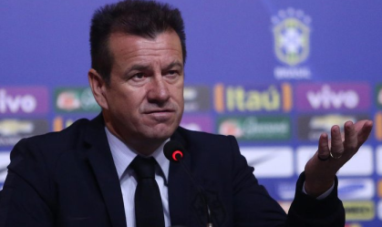 Dunga teve duas passagens pela Seleção Brasileira no século