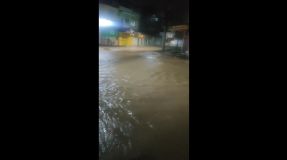 Enchente em Mesquita, na Baixada Fluminense