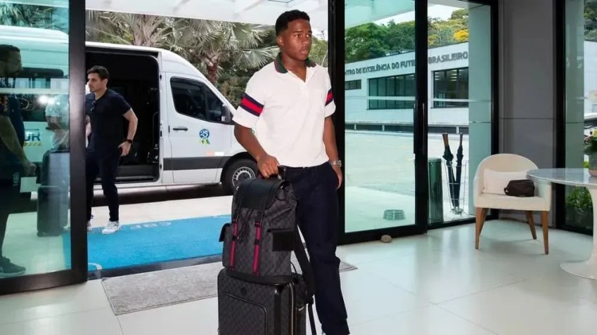 Endrick em apresentação à Seleção Brasileira em novembro do ano passado / Joilson Marconne/CBF