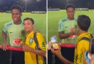 Torcedor enlouquece ao conhecer Endrick: 