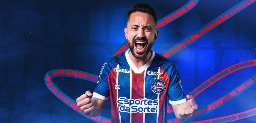 Everton Ribeiro com a camisa do Bahia