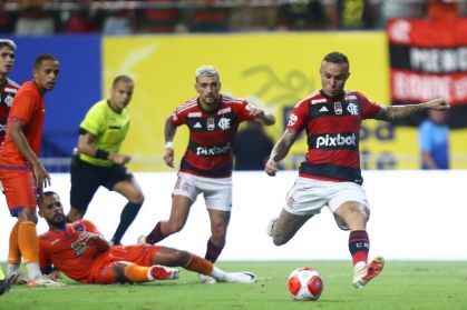 Léo Pereira, Pedro, Cebolinha e Varela marcaram os gols da vitória por goleada sobre o Audax Rio