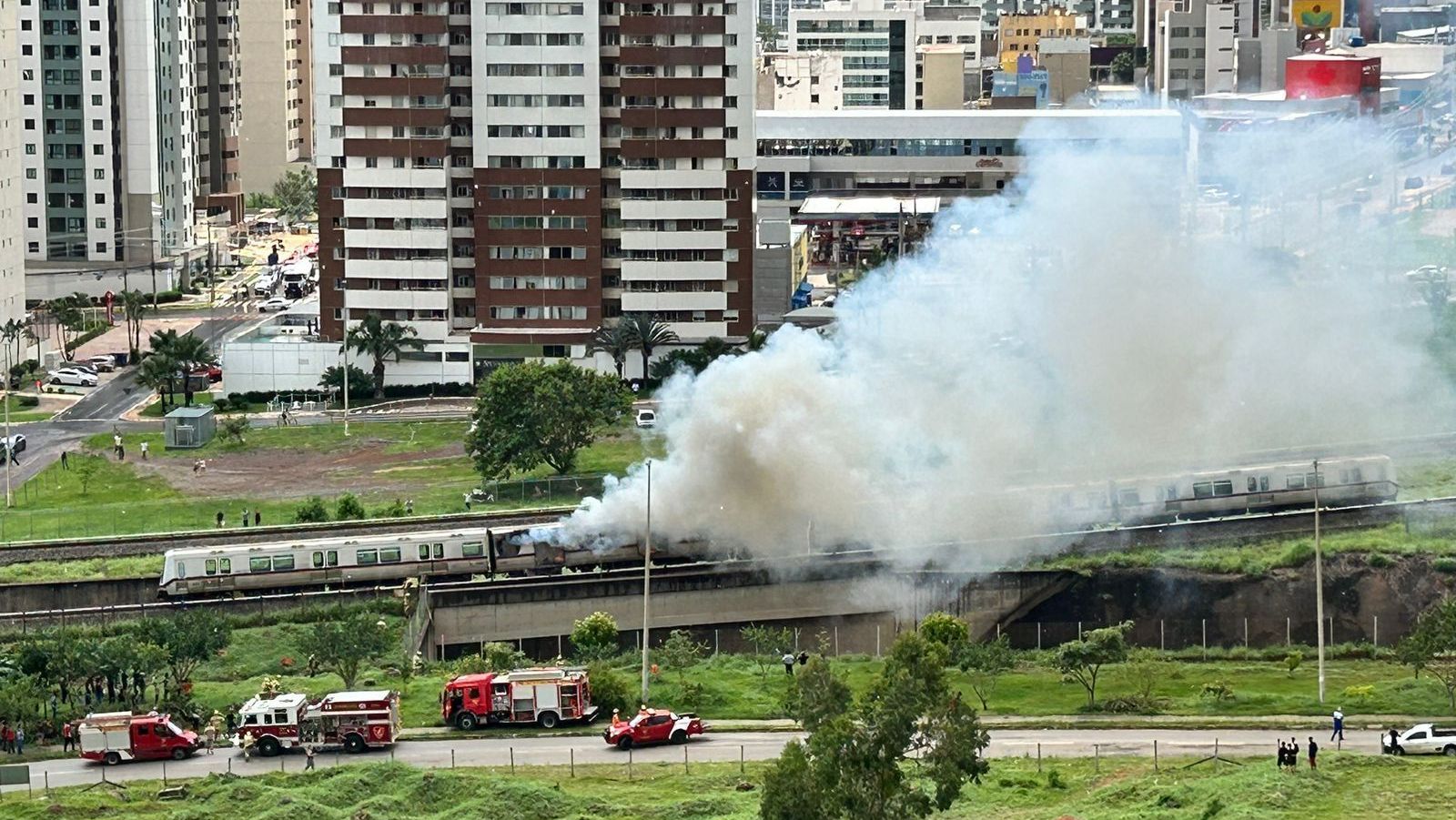 fogo metrô DF