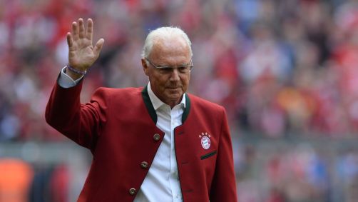 Franz Beckenbauer durante homenagem na Allianz Arena, em 2016