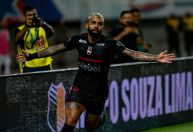 Com gols de Bruno Henrique e Gabigol, Flamengo vence o Sampaio Corrêa no Carioca