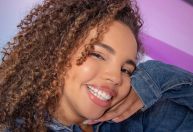 BBB24: saiba quem é Giovanna, assistente social que vive relacionamento aberto