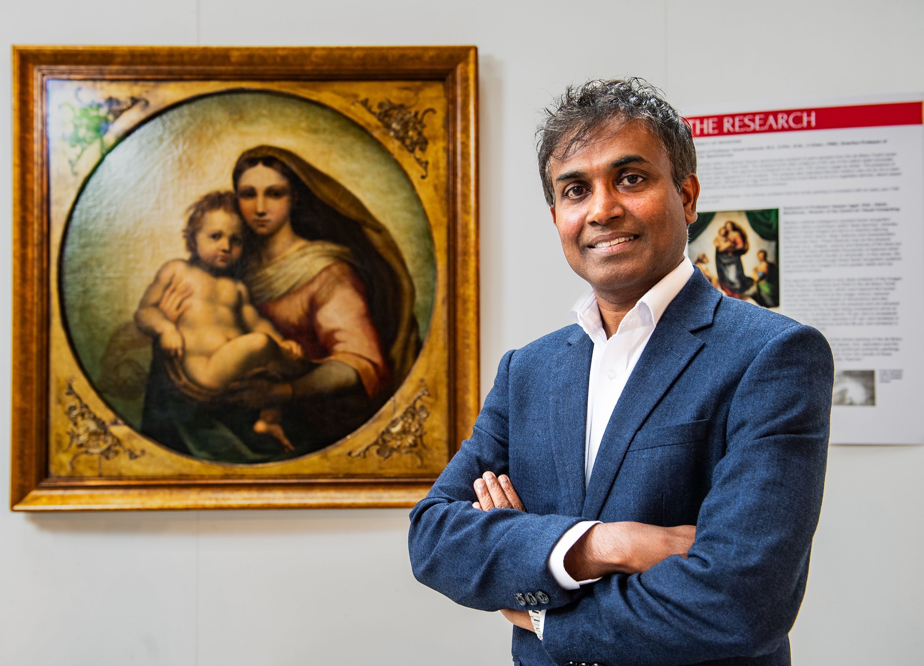Hassan Ugail fotografado com o de Brécy Tondo./ University de Bradford
