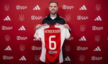 Jordan Henderson com a camisa de número 6 do Ajax, seu novo clube