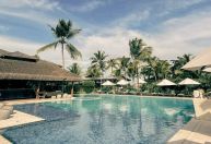 Ronaldo passa fim de ano em resort de luxo; veja imagens