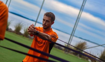 Inter anuncia contratação do meia Hyoran