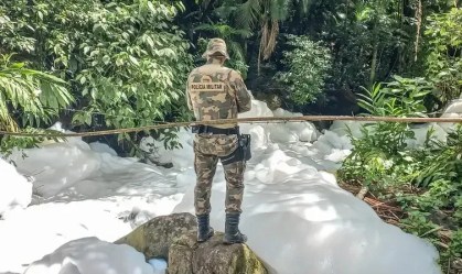 Polícia Militar Ambiental de Santa Catarina monitora vazamento de ácido sulfônico em Joinville