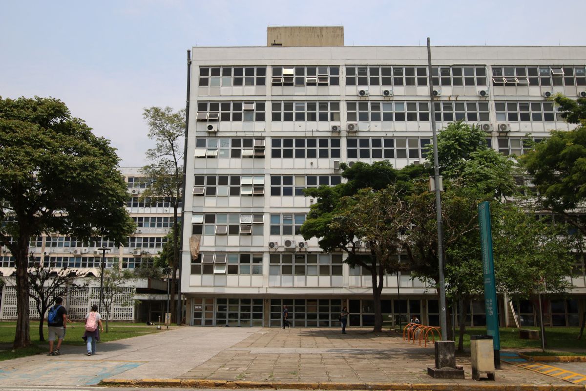 SP: Mães são presas por deixarem crianças sozinhas em prédio que pegou fogo