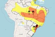 “Grande perigo”: litorais de SC, PR e SP têm alerta vermelho de chuva emitido pelo Inmet