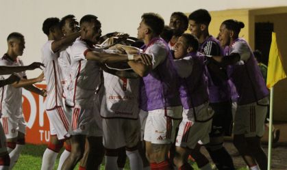 Internacional venceu o Velo Clube por 2 a 1 na 2ª rodada