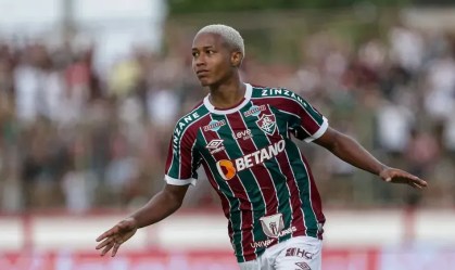 Isaac em jogo pelo Fluminense
