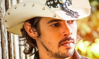 Cantor sertanejo João Carreiro morre aos 41 anos após cirurgia no coração