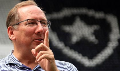 Textor rebate declarações de dirigente do Grêmio após empate com o Botafogo
