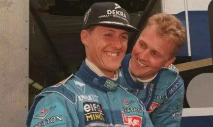 Michael Schumacher e Johnny Herbert foram companheiros de equipe na Fórmula 1