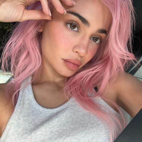 No Instagram, a socialite compartilhou os registros do novo visual / Reprodução/Kylie Jenner/Instagram