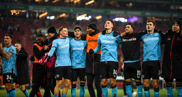 Leverkusen segue com quatro pontos de vantagem em relação ao Bayern de Munique, vice-líder