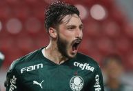 Flamengo aumenta oferta por Matías Viña, ex-Palmeiras