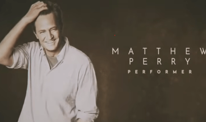 Tributo ao ator Matthew Perry na cerimônia do Emmy.