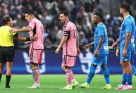 Sem Neymar, Al-Hilal vence time de Messi e Suárez e chega a 21 vitórias seguidas