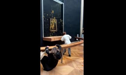 Pintura da Mona Lisa é atacada com sopa em Paris por ativistas de mudanças climáticas; veja vídeo