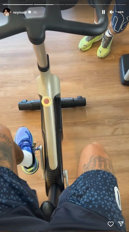 Neymar publicou imagens fazendo exercícios em academia / Reprodução/Instagram Neymar