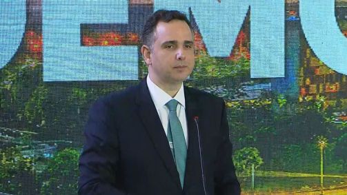 Presidente do Senado, Rodrigo Pacheco (PSD-MG), em discurso em ato em memória dos ataques criminosos de 8 de janeiro